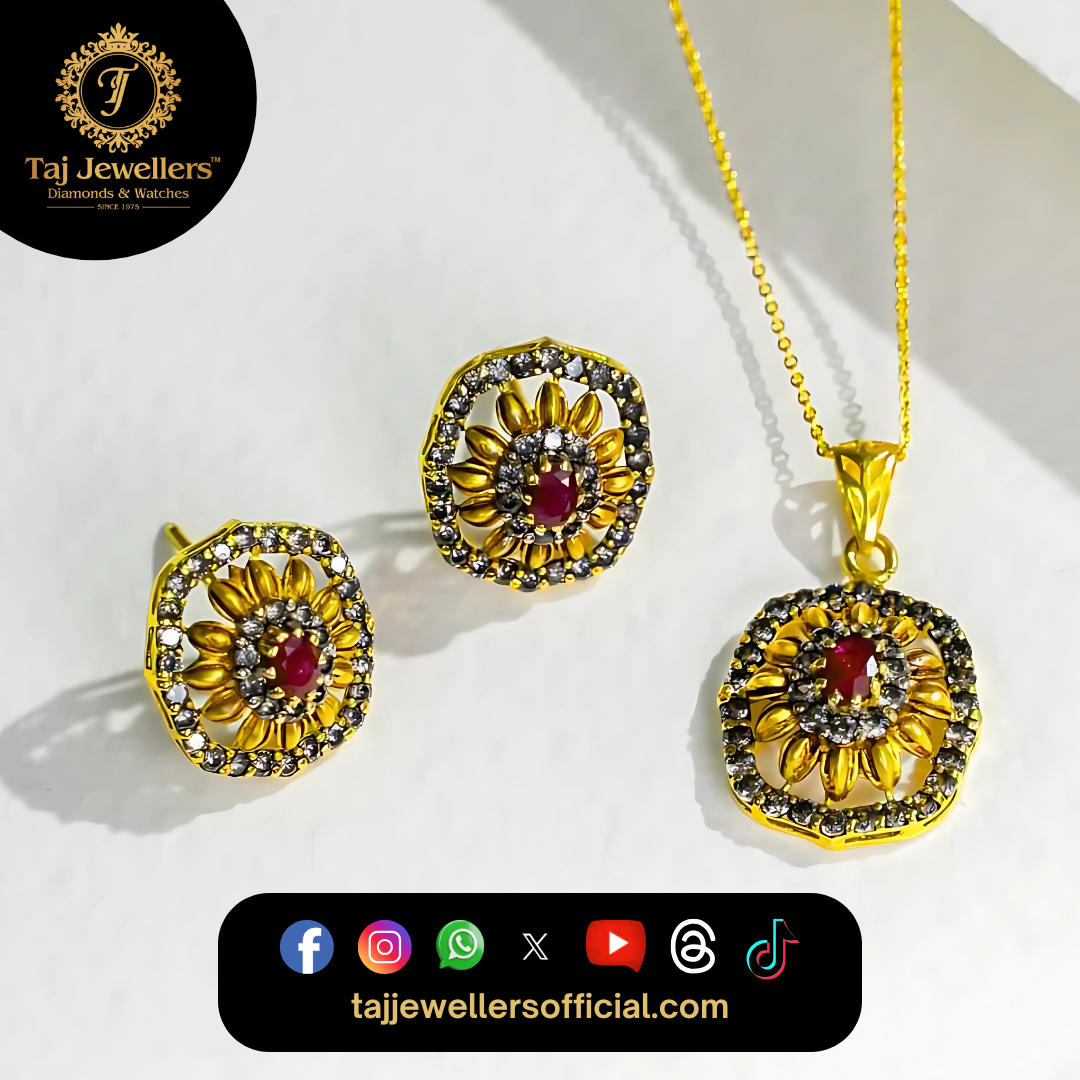 Gold Necklace Set